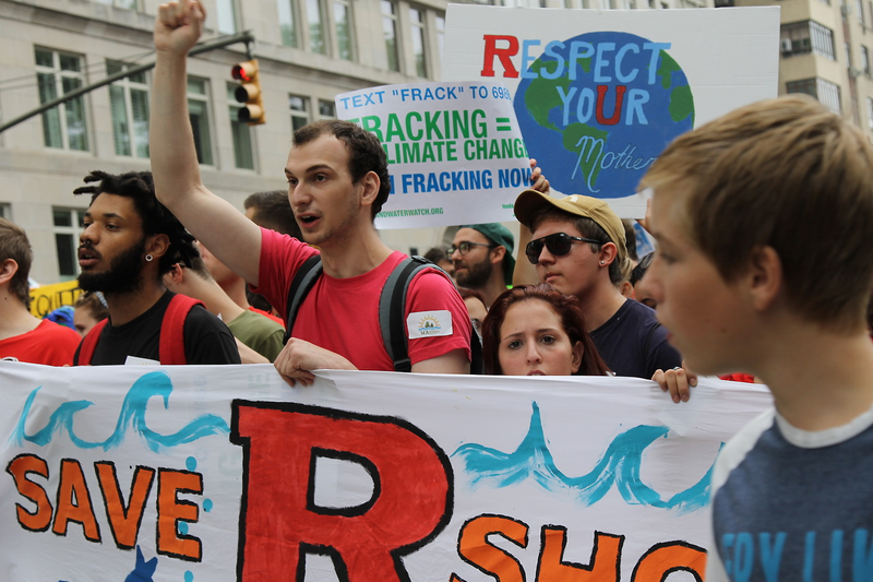 Illustration for article titled Here is your wall-to-wall #climatemarch coverage